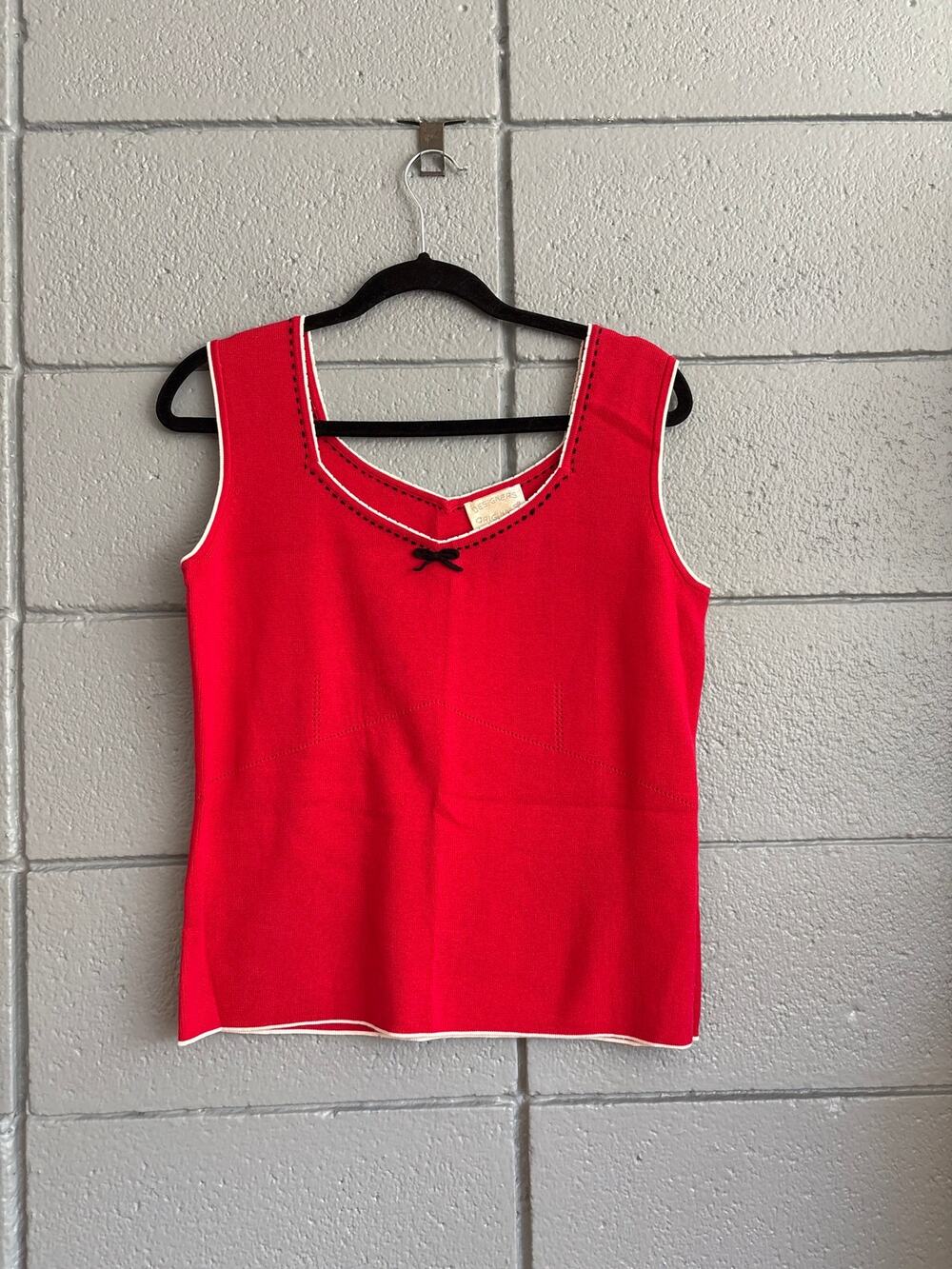 Vintage Y2K 100% Cotton V-Neck Coquette Bow Cotton Tank Top size L in Cherry Red